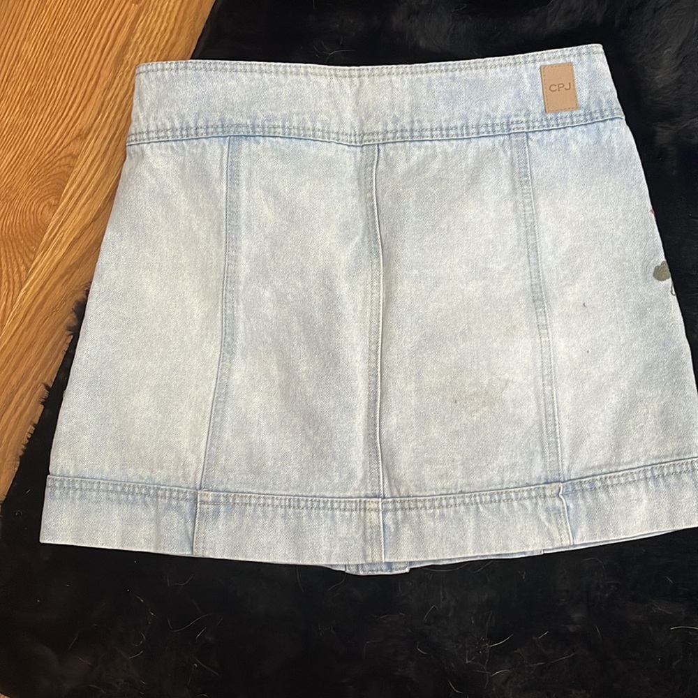 Mini skirt with flower embroidery - Jr CPJ Jean Size 5 - Picture 3 of 3